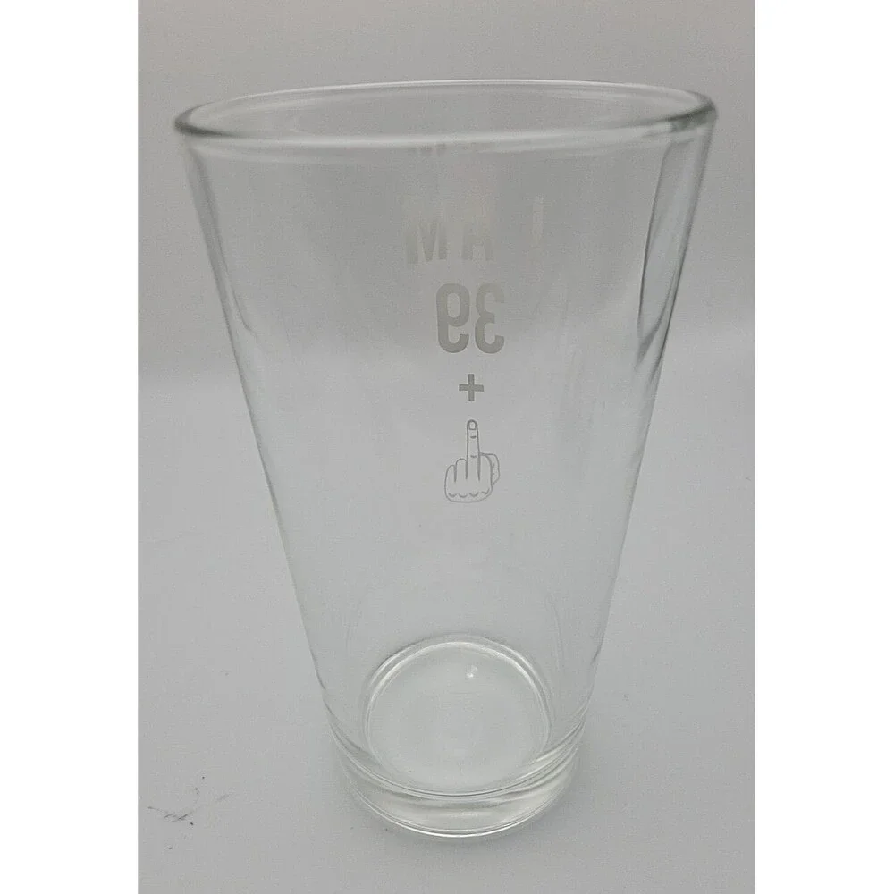 39 + One Middle Finger 40th Birthday Gifts for Men Women Beer Glass – Funny 40